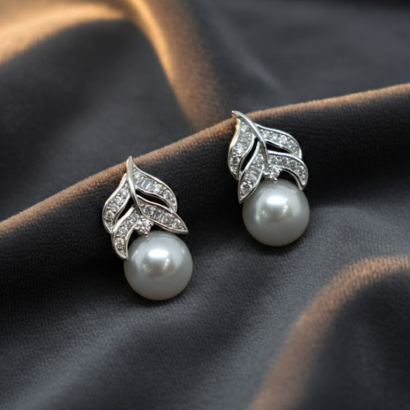 Silver Earrings with Pearl by Humi