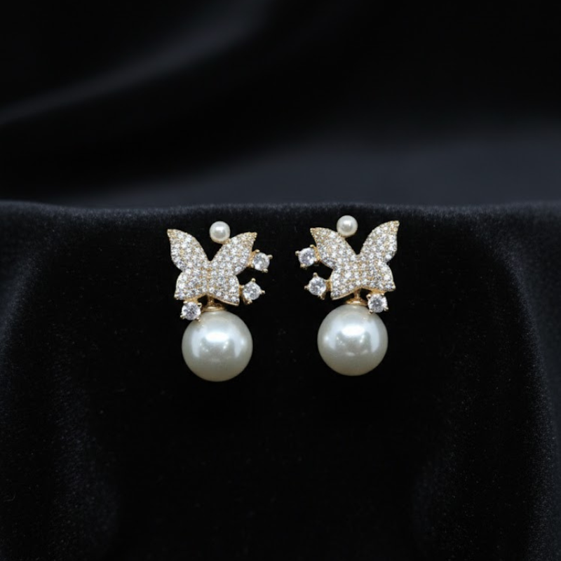 Butterfly Earrings with White Pearl by Humi