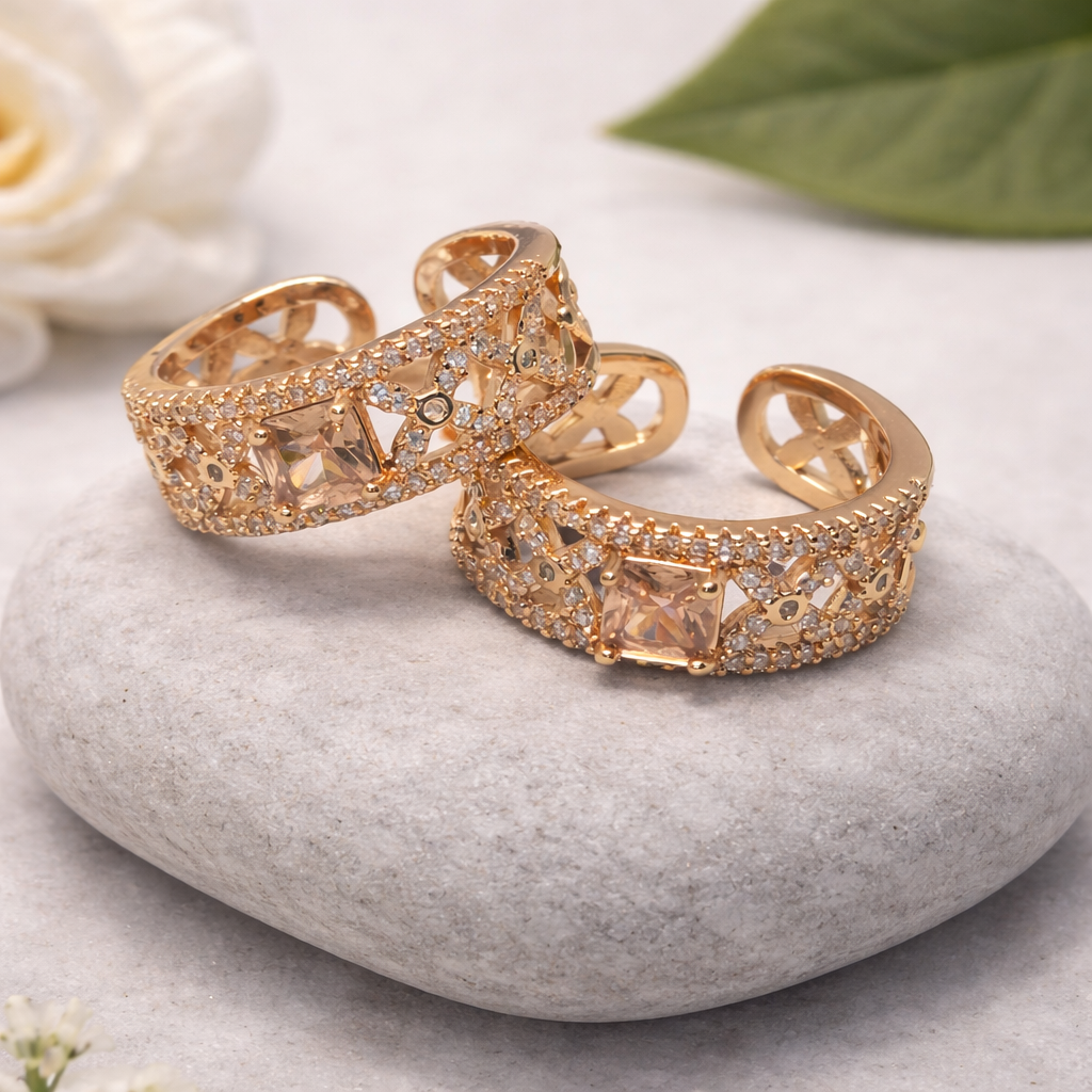 Adjustable Gold Ring with Colored Stone by Humi